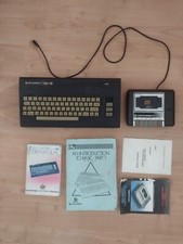 VINTAGE COMMODORE C16 COMPUTER