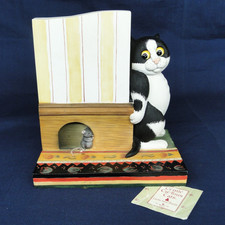 Comic and Curious Cats