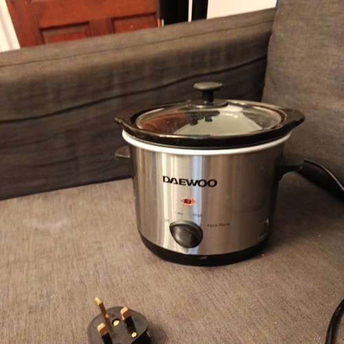 Daewoo compact slow cooker - slow,