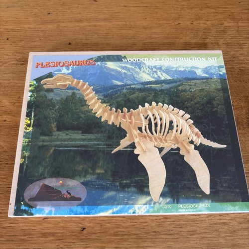 Plesiosaurus woodcraft - plesiosaurus,