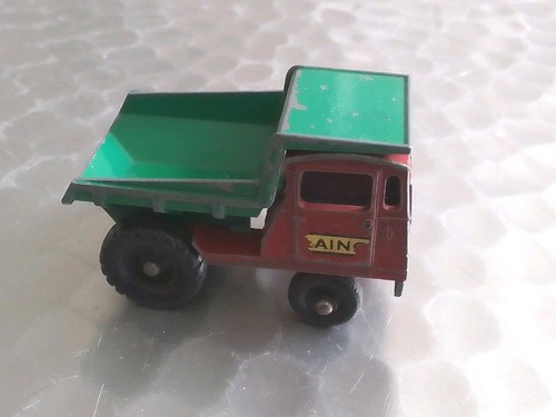Matchbox lesney dump or - lesney,
