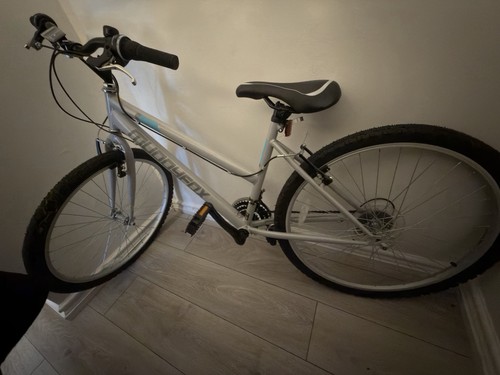 Muddyfox hybrid bike - hybrid, 26in