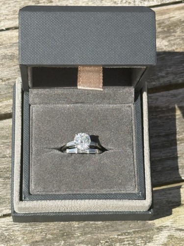 Platinum triple stone diamond - platinum,