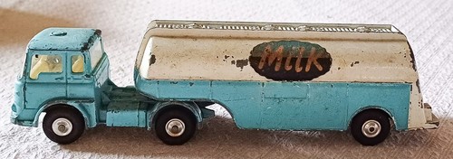 Corgi major bedford tractor - major,