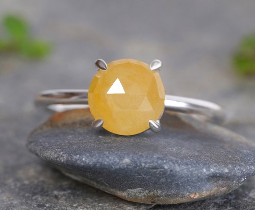 Natural yellow sapphire ring - natural,