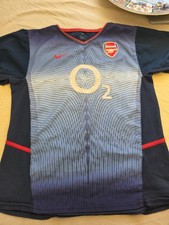 Nike Arsenal O2 Invincible Kit