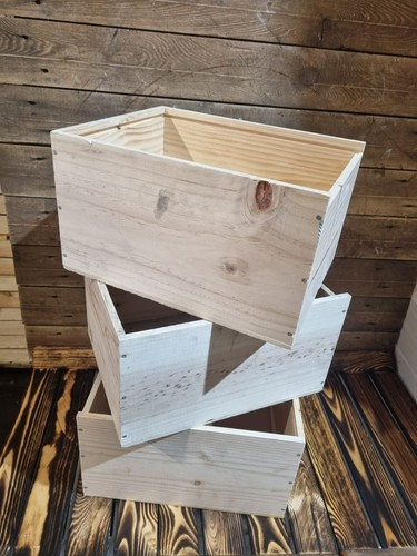 Plain wooden wine - box,