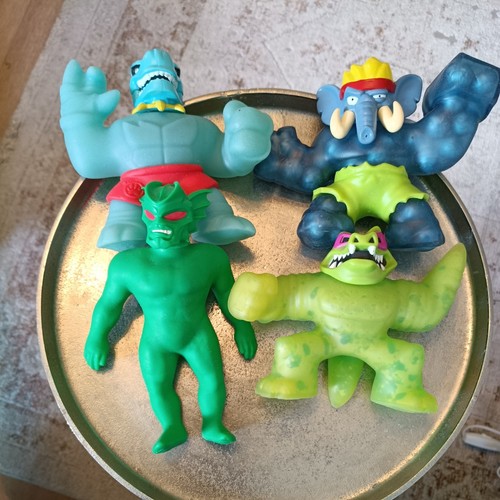 Heroes goo jit - of, zu