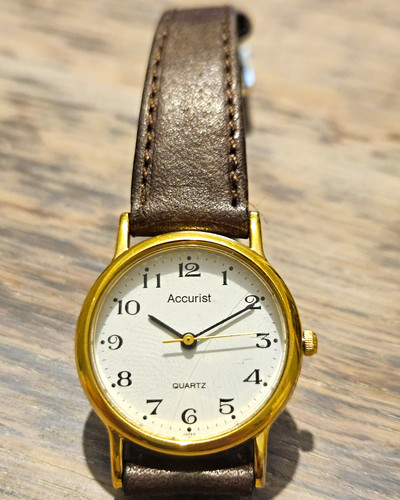 Accurist women quartz - women’s,
