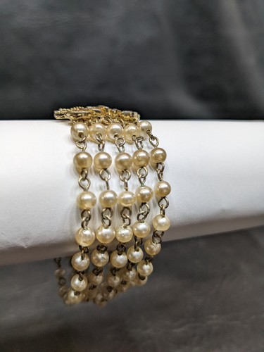 Vintage coro faux - faux, pearl