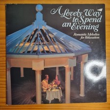 Romantic melodies, Readers