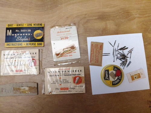 Vintage lot needles - of,