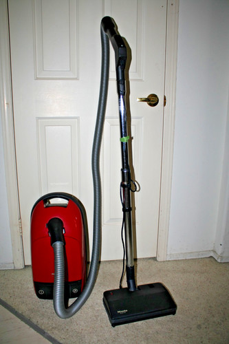 Miele red star - red, canister