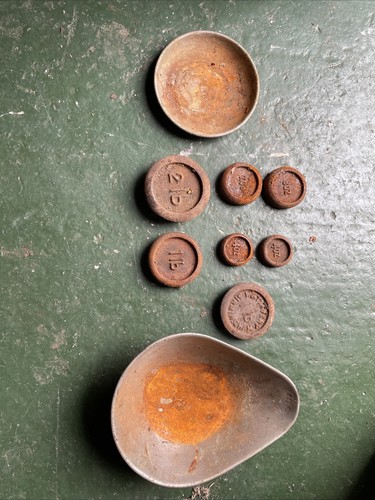 Vintage weights for weighing - weights,