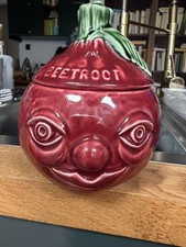 Vintage Beetroot Lidded Face