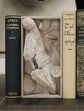 Millenium Falcon Book Nook