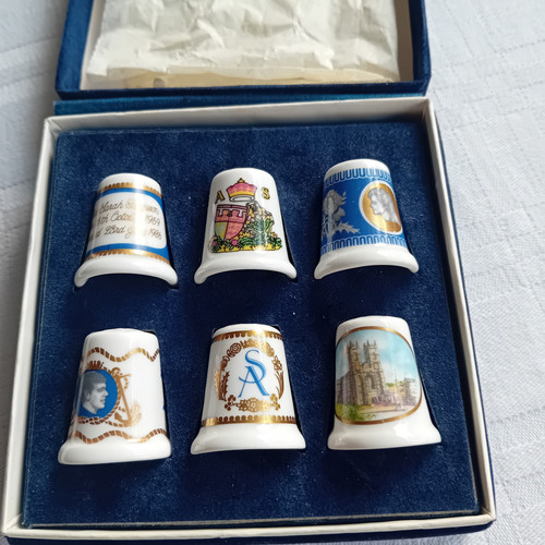 Set royal wedding thimbles - of,
