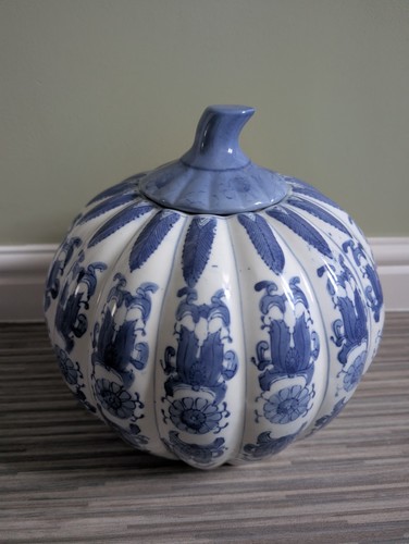 Antique chinese large - chinese, round