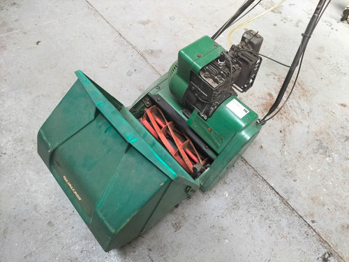 Qualcast petrol hand - ,