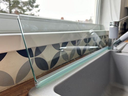 Worktop glass splash guard - worktop,