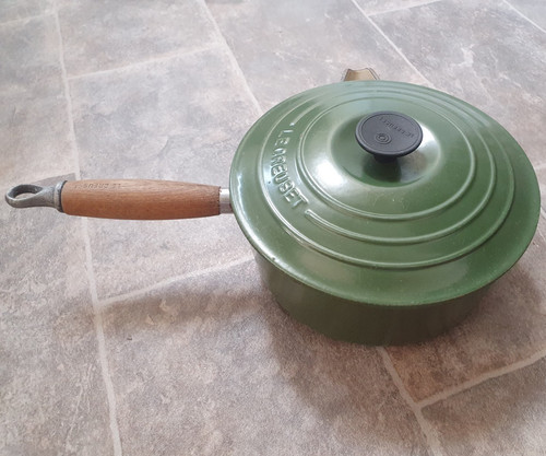 Creuset green enamel cast - creuset,