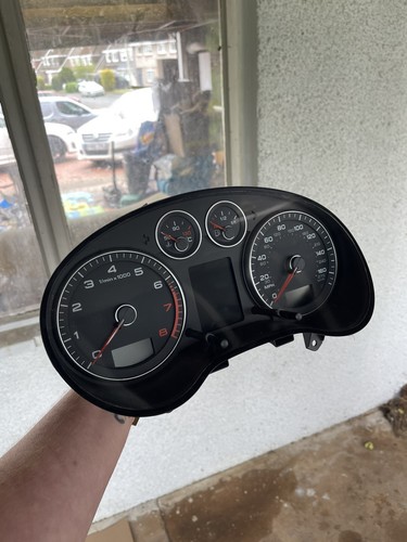 Audi speedometer - audi, 8p