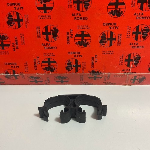 Clamp for fixing fuel - , pipes
