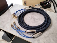 Siltech Classic Anniversary 770L 2.5m Pair Speaker Cables with Banana Plugs box
