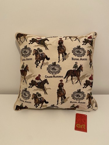 Grand national horse racing - grand,