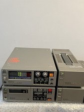 SONY  PCM -F1  PORTABLE  DIGITAL AUDIO  PROCESSOR