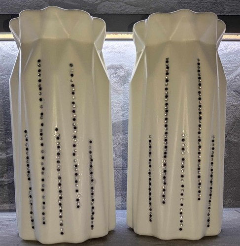 Plastic vases small - 2x, flower