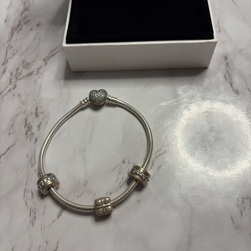 Pandora bracelet with pavé - pandora,