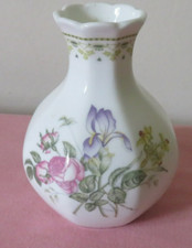 ROYAL DOULTON CAMILLA DESIGN POSY VASE BONE CHINA H5185