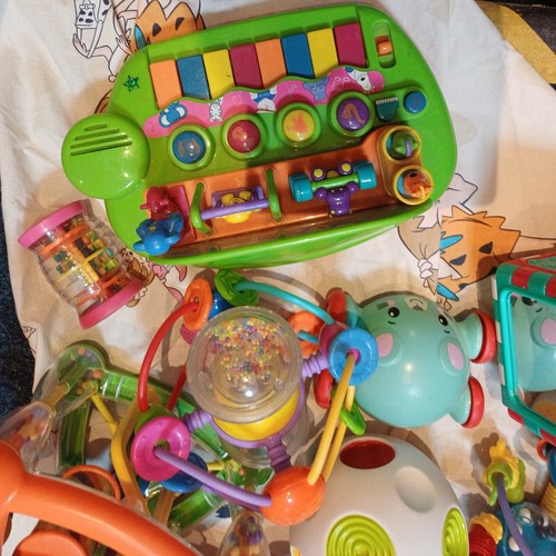 Toy bundle items - 12+,