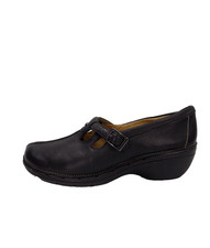 Clarks Mary Jane Shoes Womens