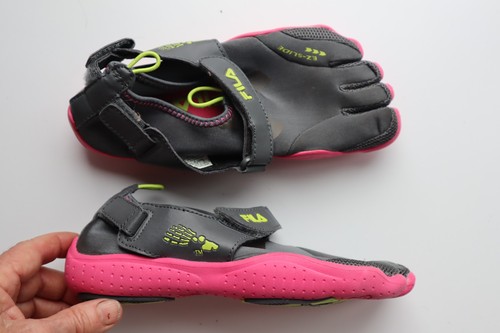 Gray pink fila ez - &,