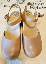 Dansko  Womens Size 4o Mary