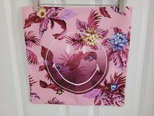 New Laissez Lucie Faire x