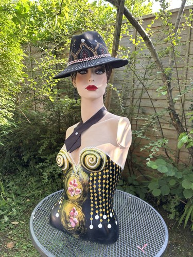 Hand painted mannequin head - hand,