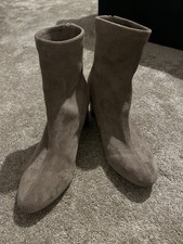 Ladies Primark Size 5 Faux Suede Beige Cream Zip Up Heeled Ankle Boots