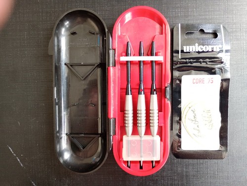 John lowe style darts - lowe,
