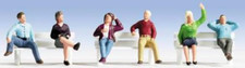 Noch 36540 sitting people no - noch,