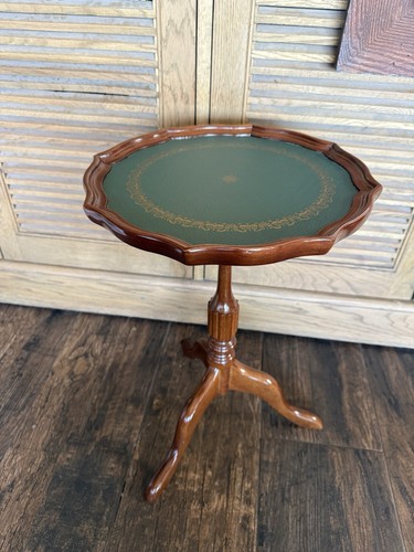 Vtg bombay company mahogany - vtg,