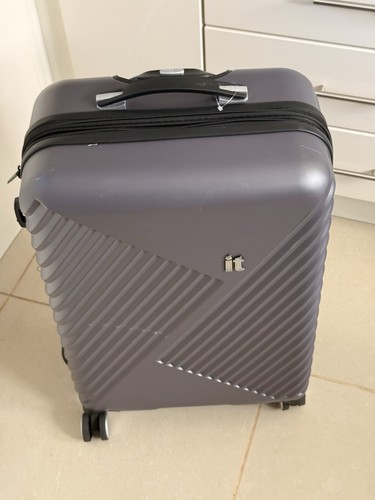Luggage inclining - luggage,
