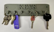 KEY HOLDER ~ 7 HOOKS WALL MOUNTED CAR HOME OFFICE ORGANISER HANGING- ANY 2COLOUR