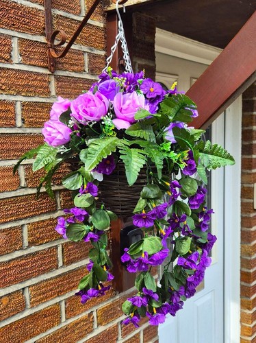 Artificial flowers hanging - flowers,