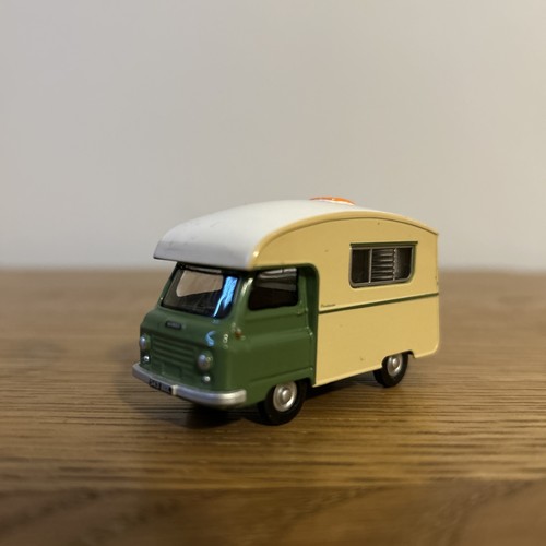 Oxford diecast morris - oxford,