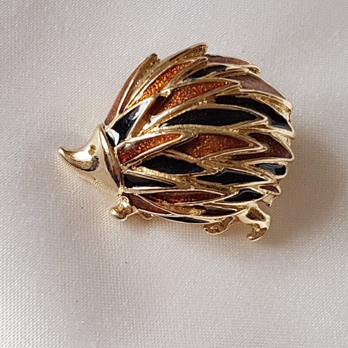 Brooch hedgehog brown - hedgehog, &