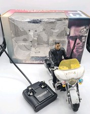 TERMINATOR 3 T-850 POLICE BIKE
