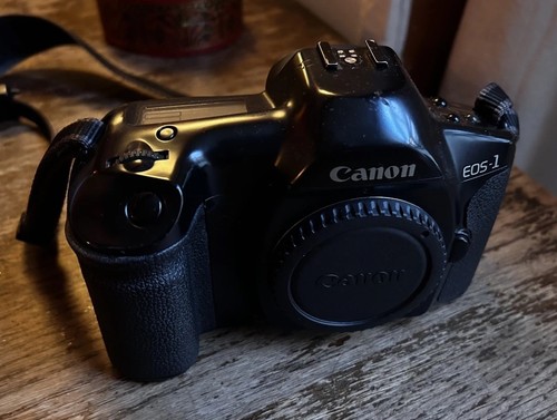 Tested canon eos 35mm - tested, slr